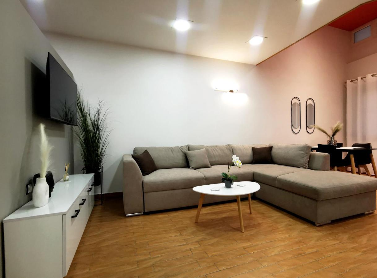 Pg Luxury Apartment 카발라 외부 사진